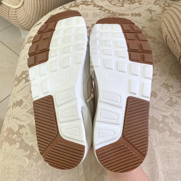 NEW Nike Air Max SC Sneakers in Sail/Gum Medium Brown/Sanddrift - Picture 12 of 14